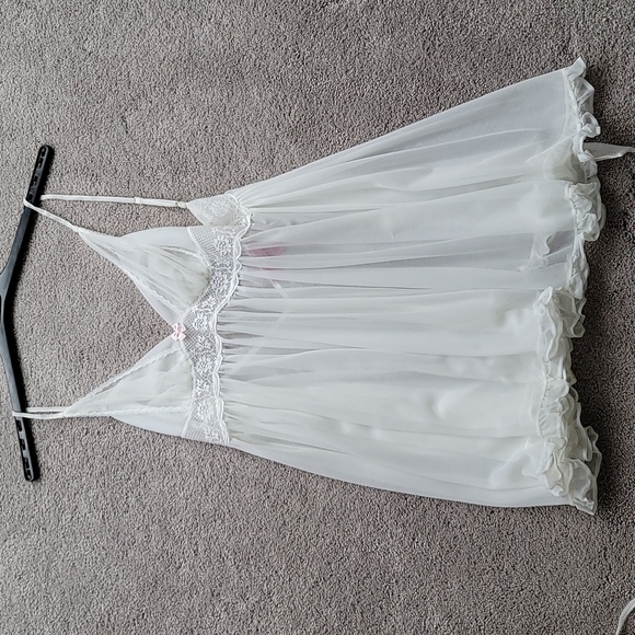 Bestey Johnson 3 piece lingerie set - Picture 4 of 10